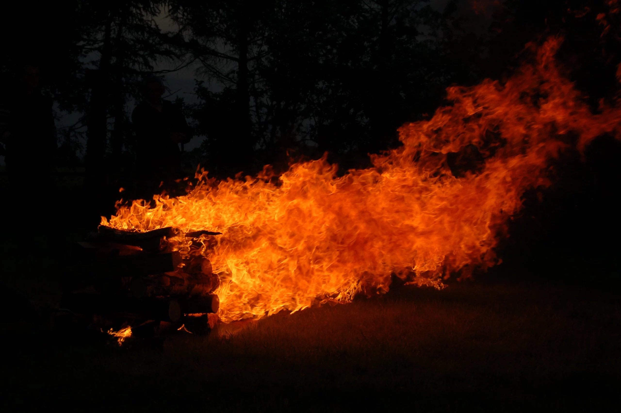 Kick Ash Firewalks | Charity Corporate & team building firewalks glenrothes fife scotland